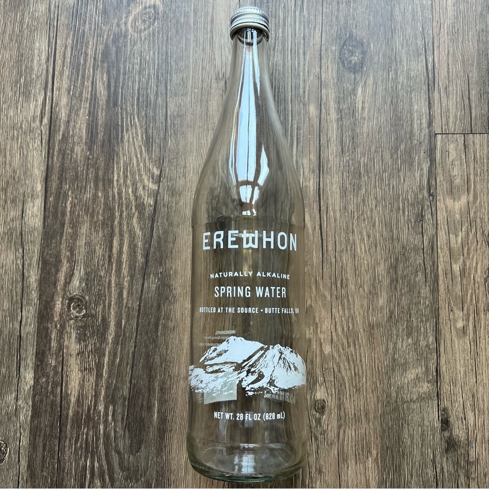 Erewhon Branded Logo 28oz Clear Glass Water Bottle Silver Cap Reusable Recycled